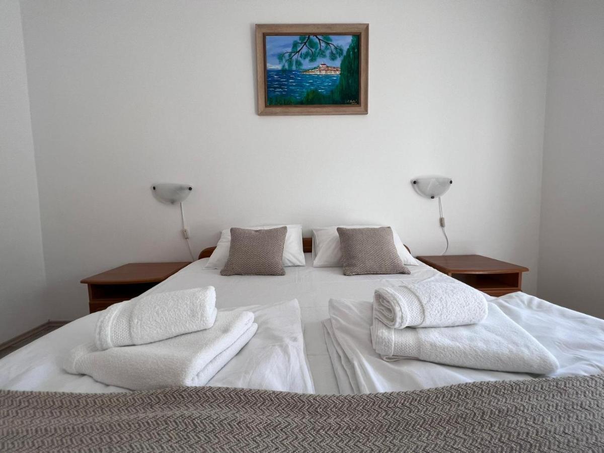 Apartments Iskra Rovinj Extérieur photo